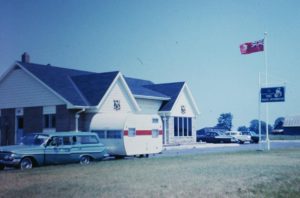 Car-Trailer-CanadianBorder-1966